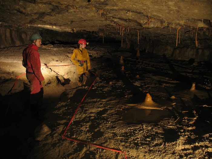 Ogof Dydd Byraf Ogof Dydd Byraf