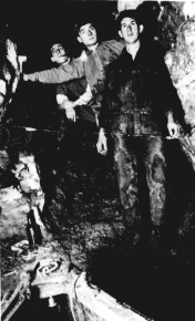 1930s visitors at Brynlow 1930s visitors at Brynlow