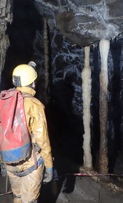 Colonnades: Lancaster Hole Colonnades: Lancaster Hole